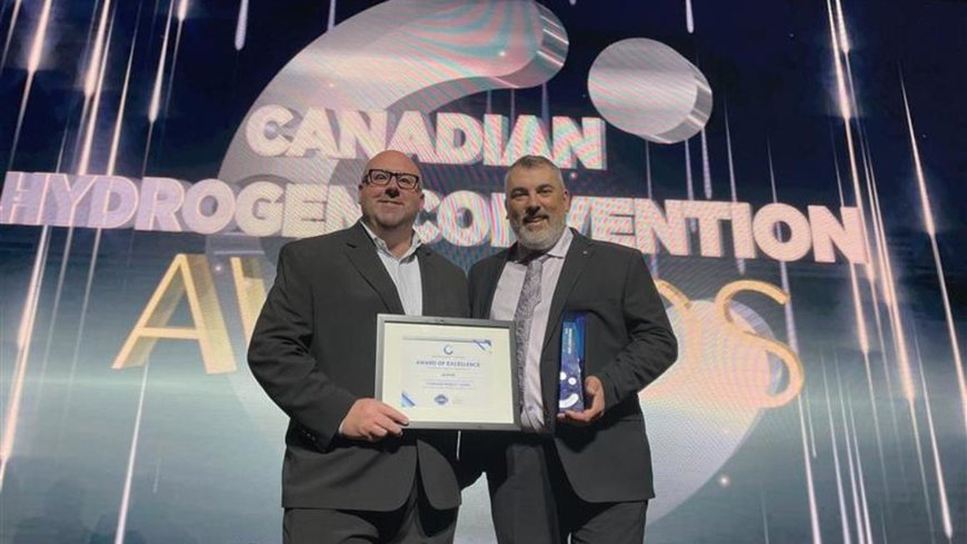 Le Coradia iLint d'Alstom, le premier train à hydrogène en service en Amérique, remporte le Hydrogen Mobility Award, remis par la Convention canadienne de l’hydrogène 2024